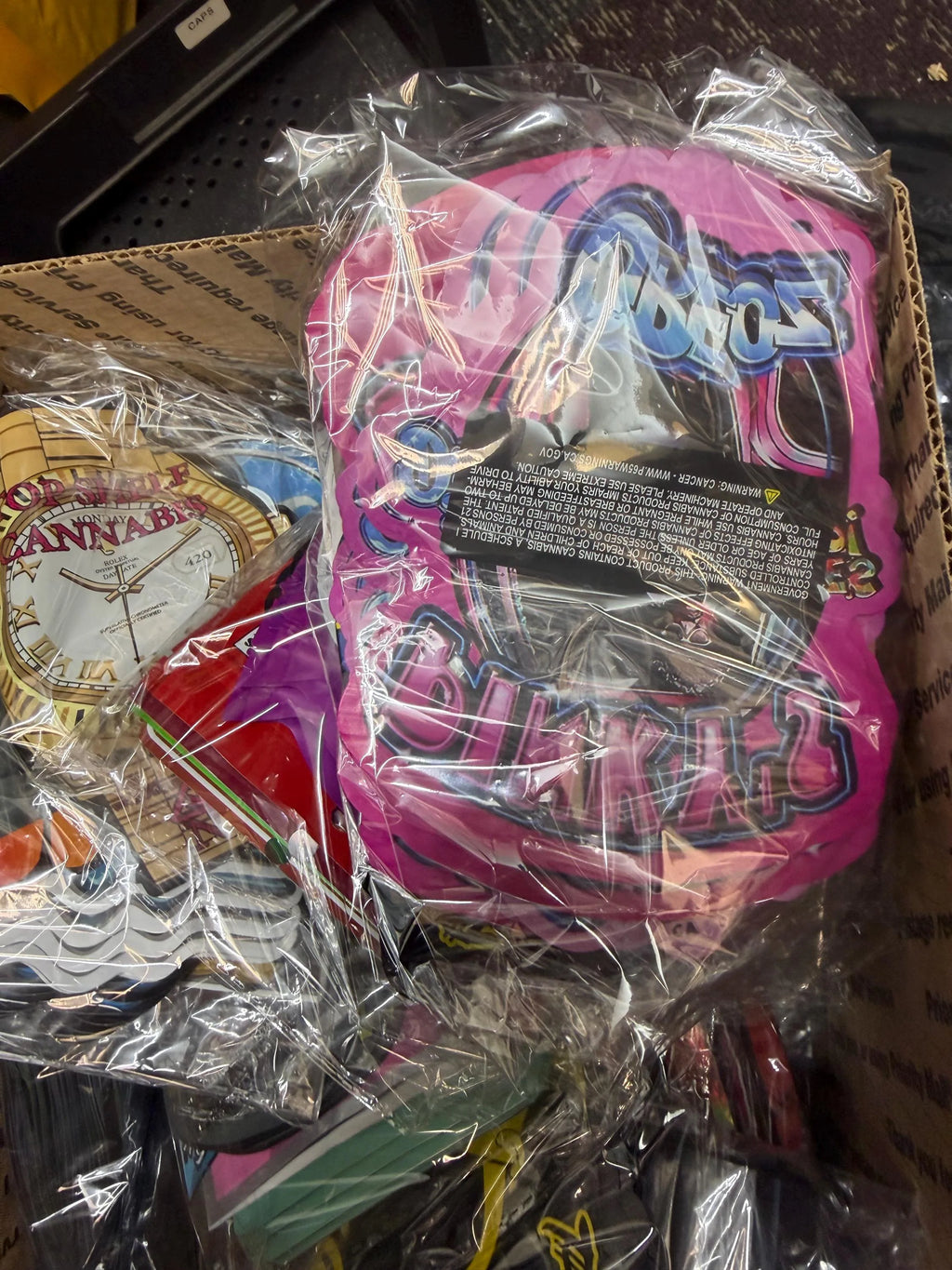 Assorted designed mylar bags pouches. Smell proof waterproof. Very good quality 50ct/pack. Sizes vary, design vary. Multiple designes per pk
