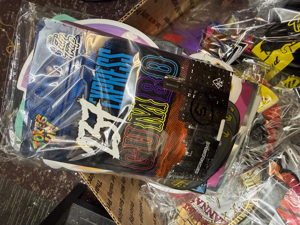 Assorted designed mylar bags pouches. Smell proof waterproof. Very good quality 50ct/pack. Sizes vary, design vary. Multiple designes per pk